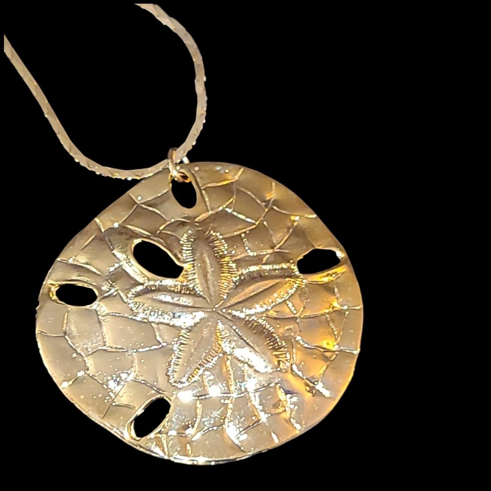 Vintage Gold Tone 1.75" Sand Dollar Pendant‎ Necklace 24" Beach Summer